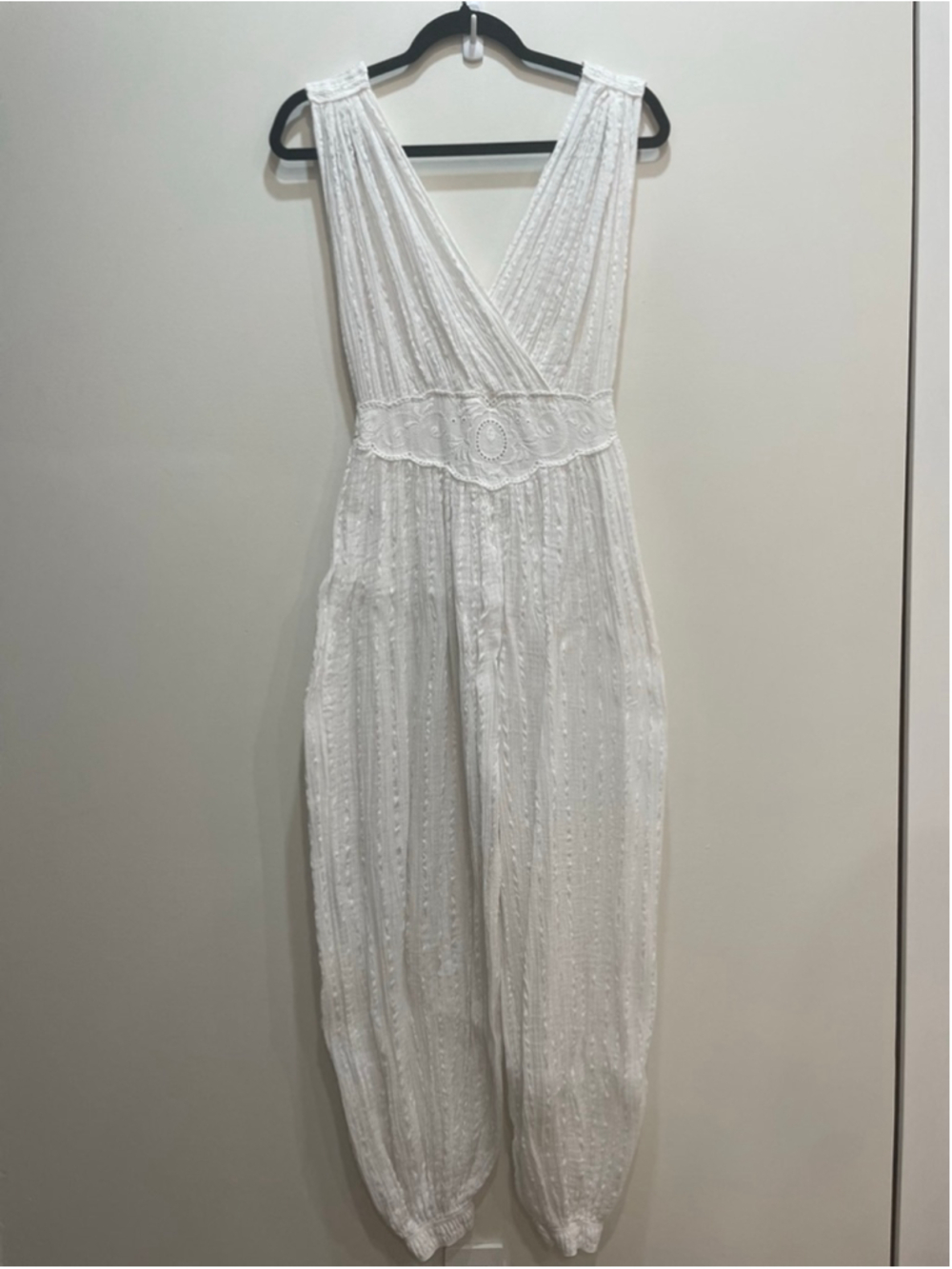 Boho White Cotton Gauze Balloon Leg Jumpsuit S Deep VNeck Eyelet Beachy Ethereal